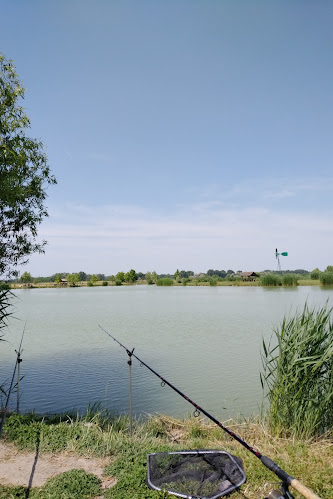 Szanki Horgásztó És Pihenőpark - Szank