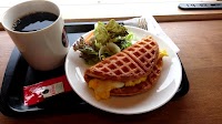 タリーズコーヒー 自治医大駅前店