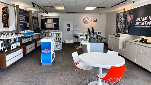 Cell Phone Store «AT&T», reviews and photos, 101B Pearl St, Essex Junction, VT 05452, USA