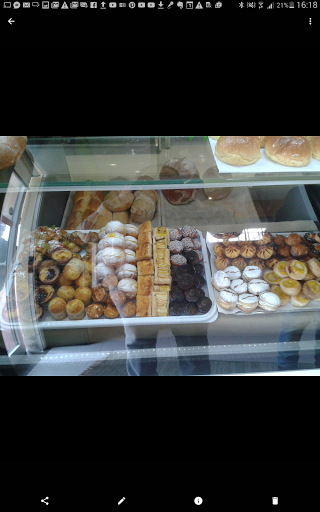 Padaria Pão Quente das Carreiras no Serzedelo, Braga