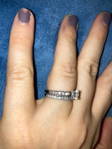 Jewelry Store «The Jewelry Exchange», reviews and photos, 36175 Plymouth Rd, Livonia, MI 48150, USA