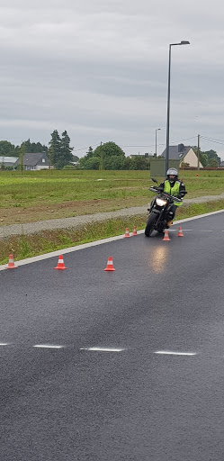 Karine Conduite (45 Rue du Fil) à Pontivy, Morbihan