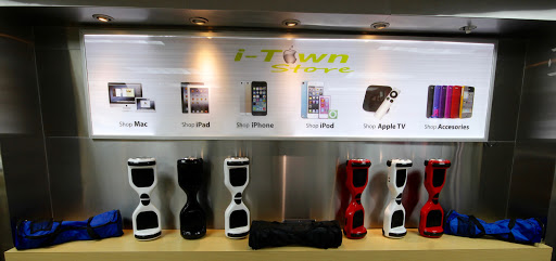 Electronics Store «I-Town Store», reviews and photos, 217 SE 1st St, Miami, FL 33131, USA