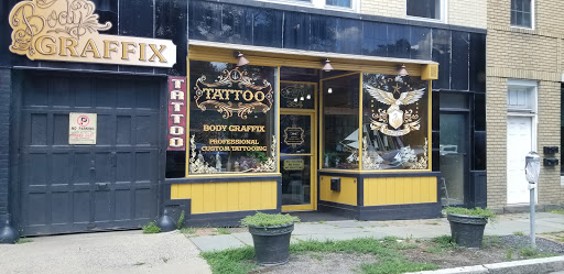 Tattoo Shop «Body Graffix Tattoo», reviews and photos, 354 Broadway, Kingston, NY 12401, USA