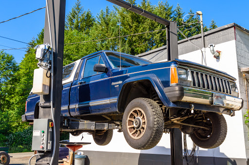 Auto Repair Shop «Olalla Services», reviews and photos, 5868 SE Burley Olalla Rd, Olalla, WA 98359, USA