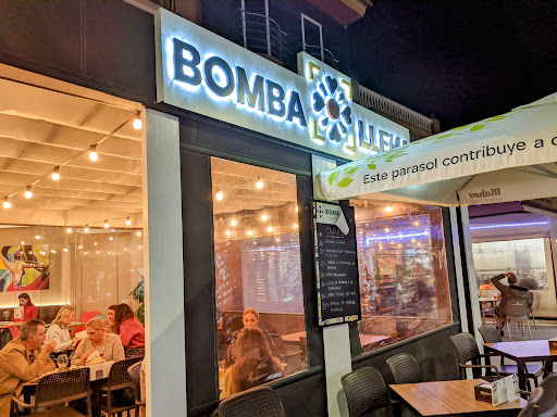 Restaurante Bomba llena en Benalmádena