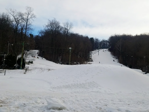 Ski Shop «Cabin Craft Snowboard & Ski Shop», reviews and photos, 2 Main St, Spring Mt, PA 19478, USA