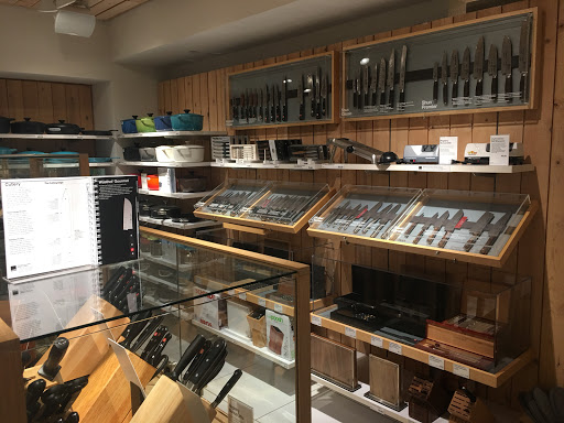 Furniture Store «Crate and Barrel», reviews and photos, 11800 W Broad St, Richmond, VA 23233, USA