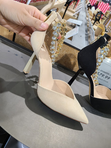 Shoe Store «DSW Designer Shoe Warehouse», reviews and photos, 60 NJ-17, Paramus, NJ 07652, USA