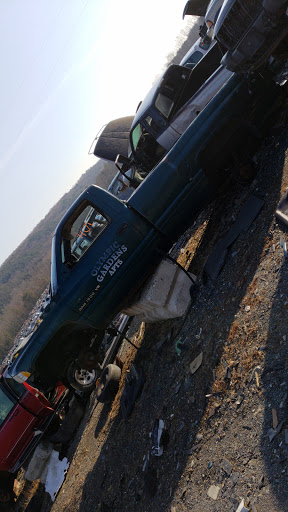 Salvage Yard «EZ Pull & Save Auto Parts», reviews and photos, 2401 Summer Valley Rd, New Ringgold, PA 17960, USA