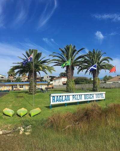 Photos of Raglan Palm Beach Motel