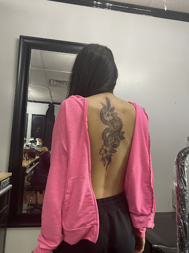 Tattoo Shop «Stuck On You Tattoos & Piercings», reviews and photos, 4102 Gus Thomasson Rd, Mesquite, TX 75150, USA