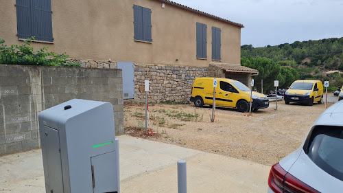 Borne de recharge de véhicules électriques RÉVÉO Charging Station Lagrasse