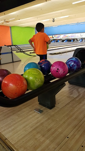 Bowling Alley «Manor Bowl», reviews and photos, 887 Manor Blvd, San Leandro, CA 94579, USA