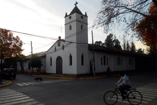 Opiniones de Parroquia De La Santa Cruz en Yerbas Buenas - Iglesia