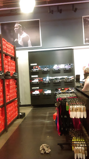 Clothing Store «Nike Factory Store», reviews and photos, 1475 N Burkhart Rd Suite C-200, Howell, MI 48855, USA