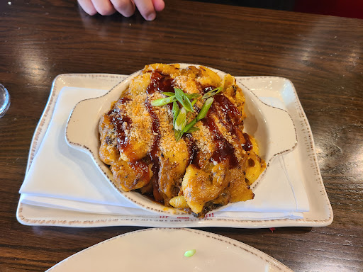 Shopping Mall «The Promenade Shops at Evergreen Walk», reviews and photos, 501 Evergreen Way #503, South Windsor, CT 06074, USA