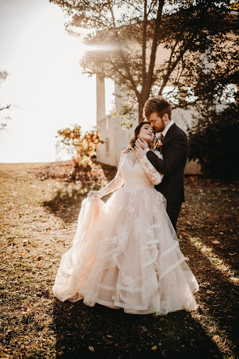 Bridal Shop «Here Comes the Bride», reviews and photos, 190 N Swift Rd, Addison, IL 60101, USA