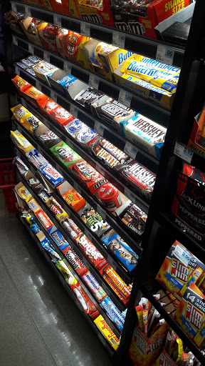 Grocery Store «Hy-Vee», reviews and photos, 9409 Zane Ave N, Brooklyn Park, MN 55443, USA