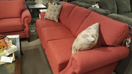 Furniture Store «Furniture Fair», reviews and photos, 7200 Dixie Hwy, Fairfield, OH 45014, USA