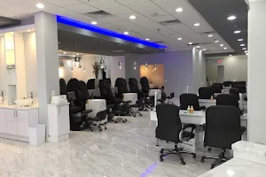 Vivians' Nail Bar & Spa image