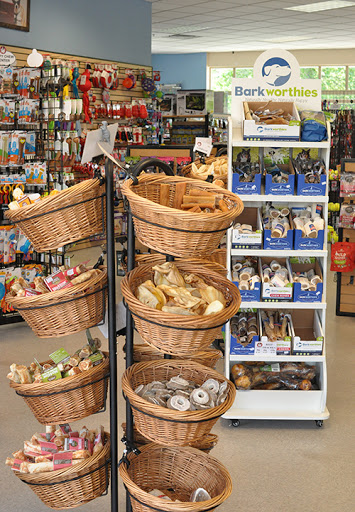 Pet Store «Paws & Fins Pet Shop», reviews and photos, 360 Tormey Ln NE, Bainbridge Island, WA 98110, USA