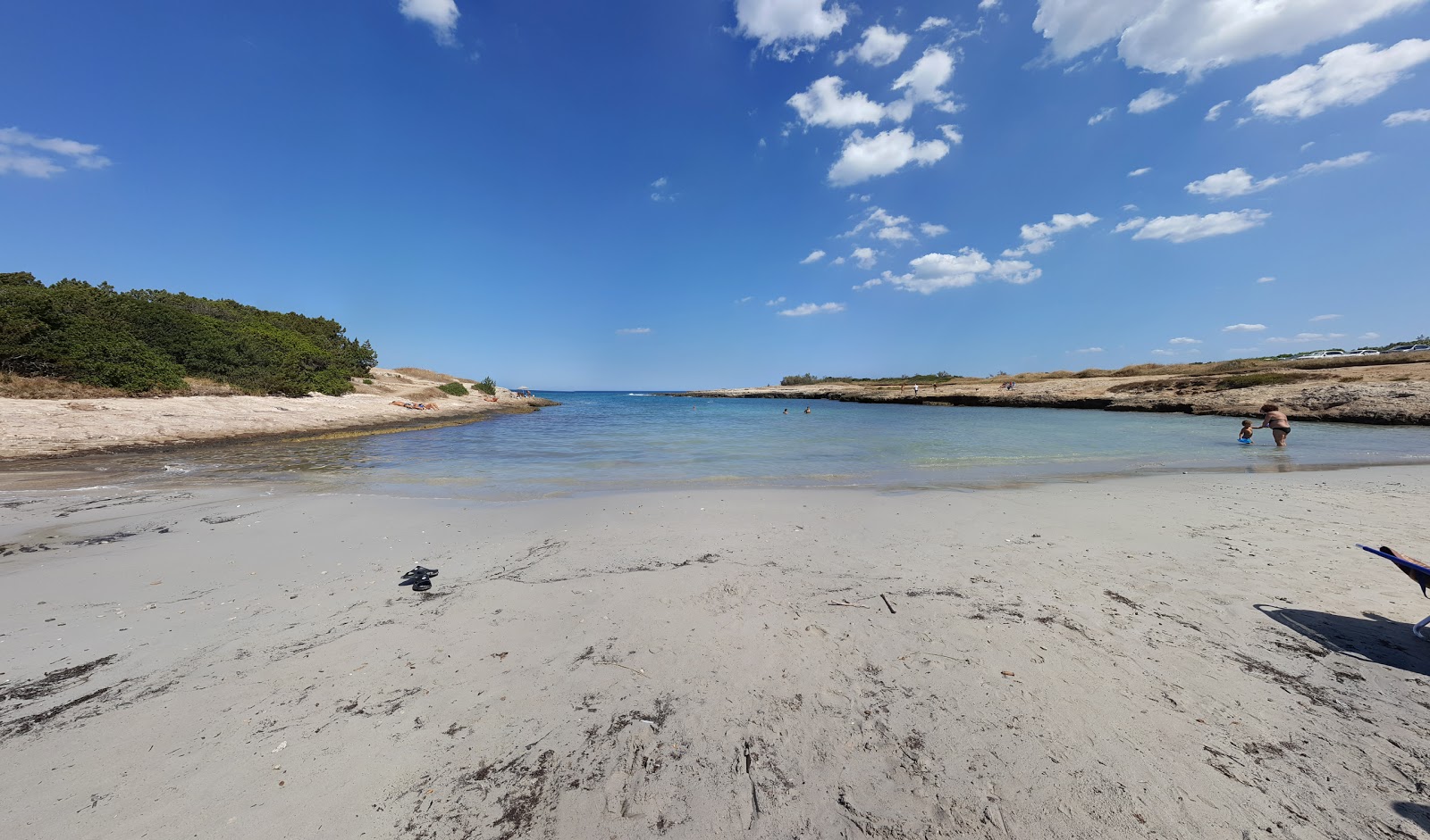 Fotografie cu Spiaggia di Torre Pozzelle zonă sălbatică