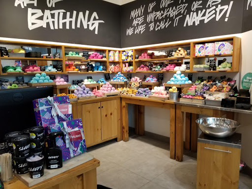 Cosmetics Store «Lush», reviews and photos, 4200 Conroy Rd, Orlando, FL 32839, USA