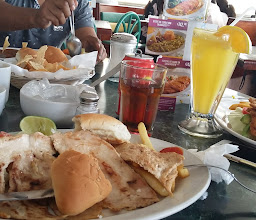 Plaza Santa Elena photo