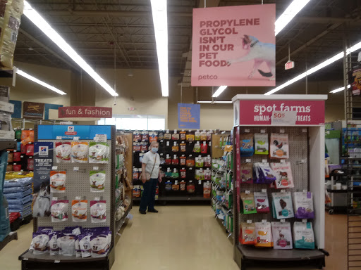 Pet Supply Store «Petco Animal Supplies», reviews and photos, 101 Hale Rd, Manchester, CT 06042, USA