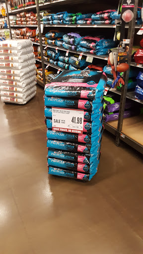 Pet Supply Store «Pet Supplies Plus», reviews and photos, 9500 Dorchester Rd #350, Summerville, SC 29485, USA