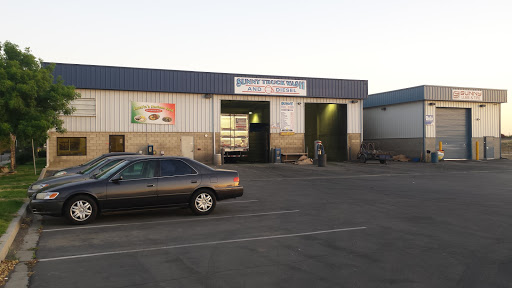Sunny Truck Wash & Lube+Tire Shop en Fowler