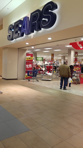 Shopping Mall «Spotsylvania Towne Centre», reviews and photos, 137 Spotsylvania Mall Dr, Fredericksburg, VA 22407, USA