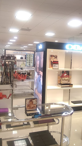 Department Store «Belk», reviews and photos, 2100 Riverchase Galleria, Birmingham, AL 35244, USA