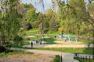 Park Tysiąclecia w Krakowie image
