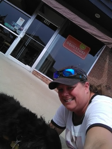 New American Restaurant «Justus Drugstore - A Restaurant», reviews and photos, 106 W Main St, Smithville, MO 64089, USA