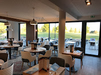 Atmosphère du Restaurant La Terrasse à Bussy-Saint-Georges - n°10