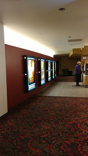Movie Theater «Regal Cinemas Fox Tower 10», reviews and photos, 846 SW Park Ave, Portland, OR 97205, USA