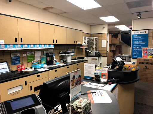 Shipping and Mailing Service «The UPS Store», reviews and photos, 411A Highland Ave, Somerville, MA 02144, USA