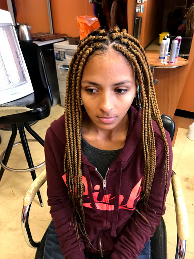 Shopping Mall «Eagledale Plaza Shopping Center», reviews and photos, 2802 Lafayette Rd, Indianapolis, IN 46222, USA