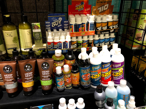 Tobacco Shop «Franklin Smoke Shop», reviews and photos, 106 Franklin St, Quincy, MA 02169, USA