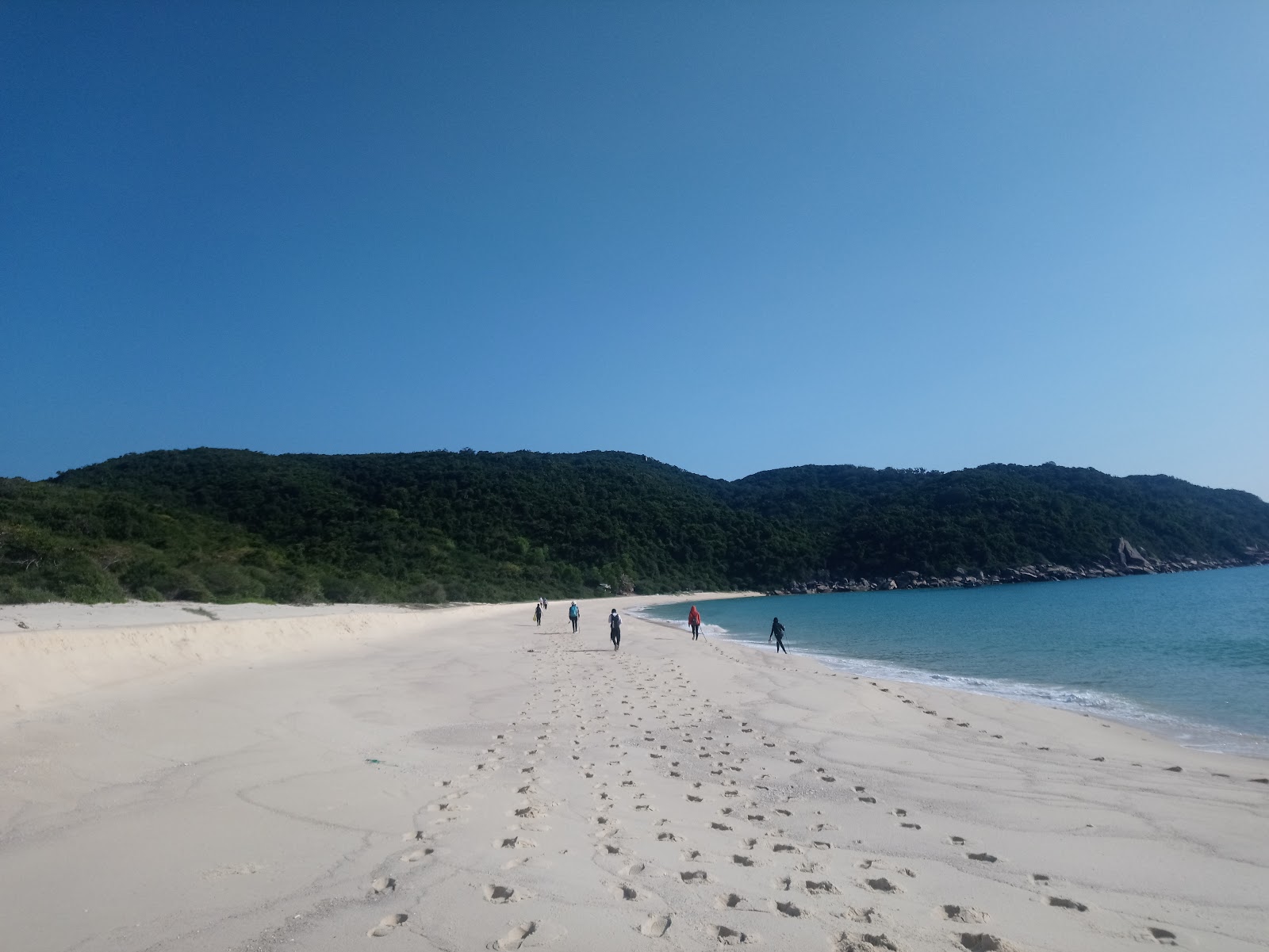 Fotografija Na Beach z turkizna čista voda površino