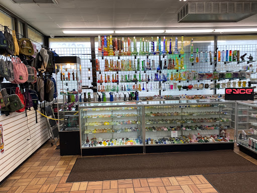 Tobacco Shop «Ra Shop #9 Lafayette», reviews and photos, 1905 NW Evangeline Throughway, Lafayette, LA 70501, USA