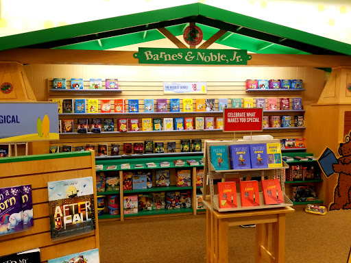 Barnes & Noble image