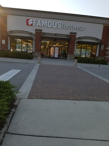 Shoe Store «Famous Footwear», reviews and photos, 5863 Spout Springs Rd, Flowery Branch, GA 30542, USA