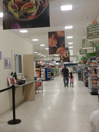 Supermarket «Publix Super Market at Coweta Crossing Shopping Center», reviews and photos, 370 Bullsboro Dr, Newnan, GA 30263, USA