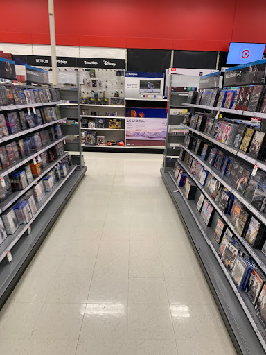 Department Store «Target», reviews and photos, 1111 Brook Forest Ave, Shorewood, IL 60404, USA