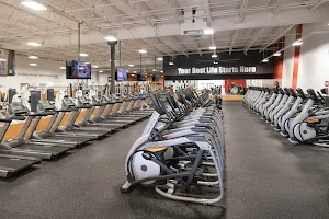 10 Fitness Cabot image