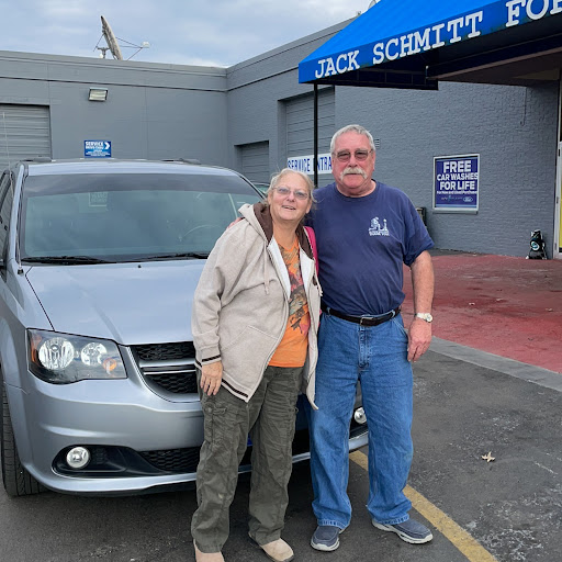 Car Dealer «Jack Schmitt Ford Lincoln», reviews and photos, 1820 Vandalia St, Collinsville, IL 62234, USA