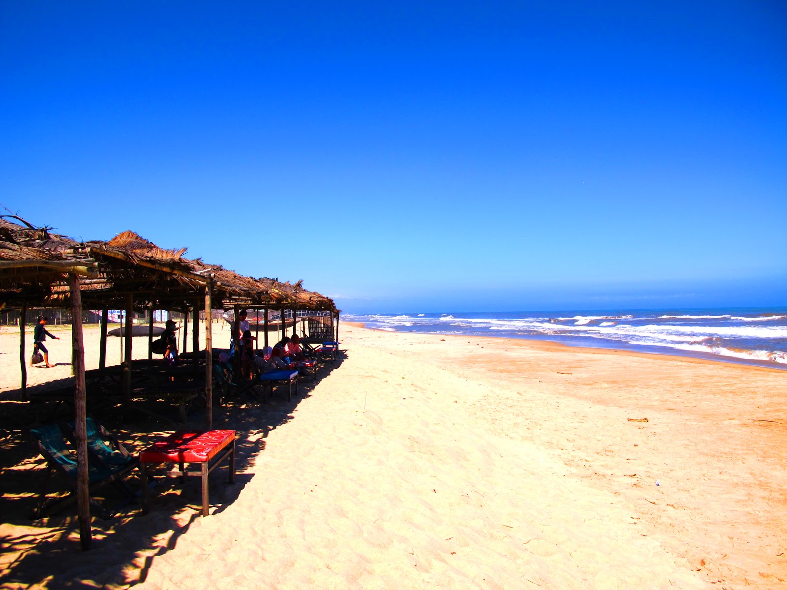 Thuan An Beach photo #8